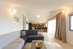 Zissis Suites Downtown Apartment